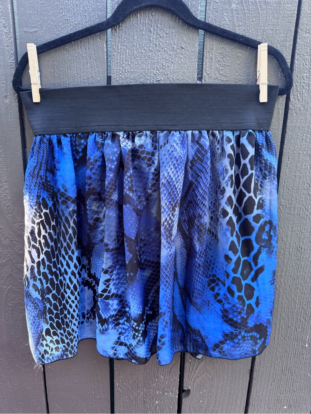 Maurices Blue Flowy Snake Print Mini Skirt with Slip, NWOT, Size XL